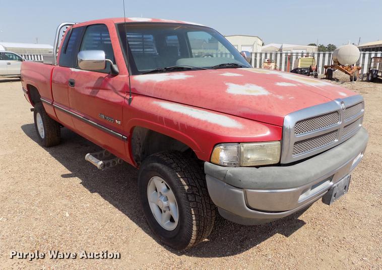 image for item DB9157 1996 Dodge Ram 1500 Club Cab pickup truck
