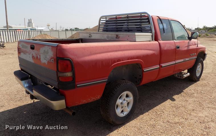 image for item DB9157 1996 Dodge Ram 1500 Club Cab pickup truck