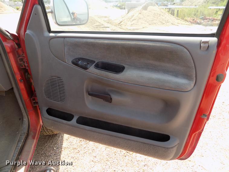 image for item DB9157 1996 Dodge Ram 1500 Club Cab pickup truck