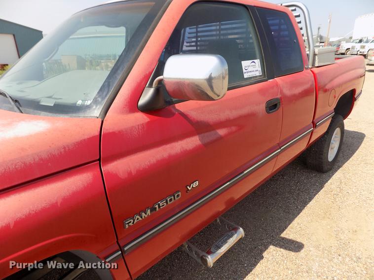 image for item DB9157 1996 Dodge Ram 1500 Club Cab pickup truck