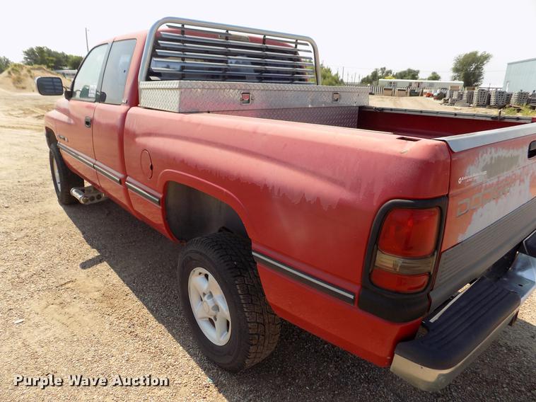 image for item DB9157 1996 Dodge Ram 1500 Club Cab pickup truck