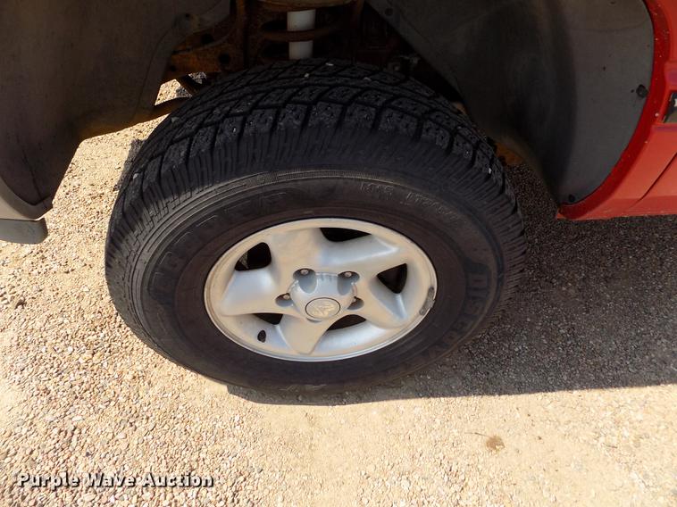 image for item DB9157 1996 Dodge Ram 1500 Club Cab pickup truck