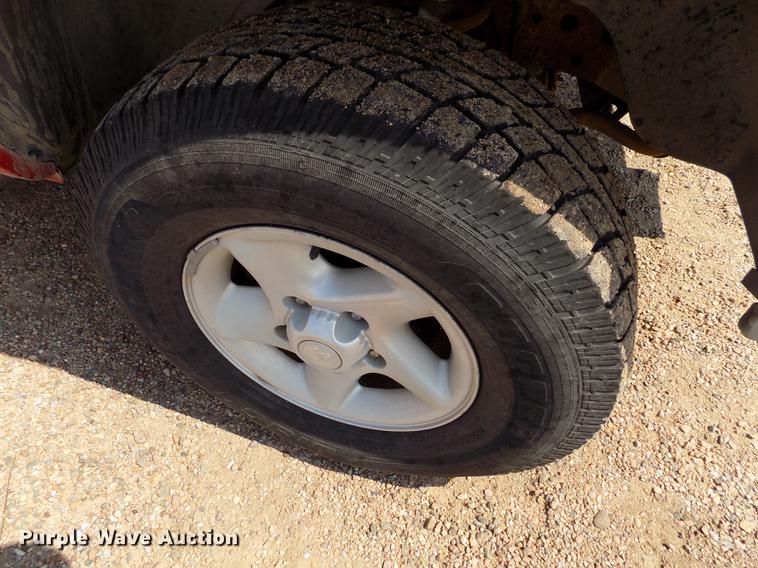 image for item DB9157 1996 Dodge Ram 1500 Club Cab pickup truck