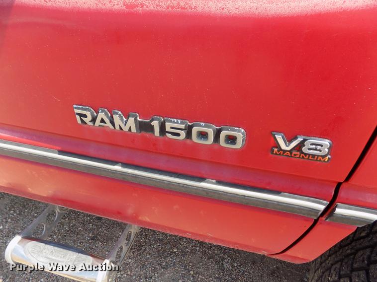 image for item DB9157 1996 Dodge Ram 1500 Club Cab pickup truck