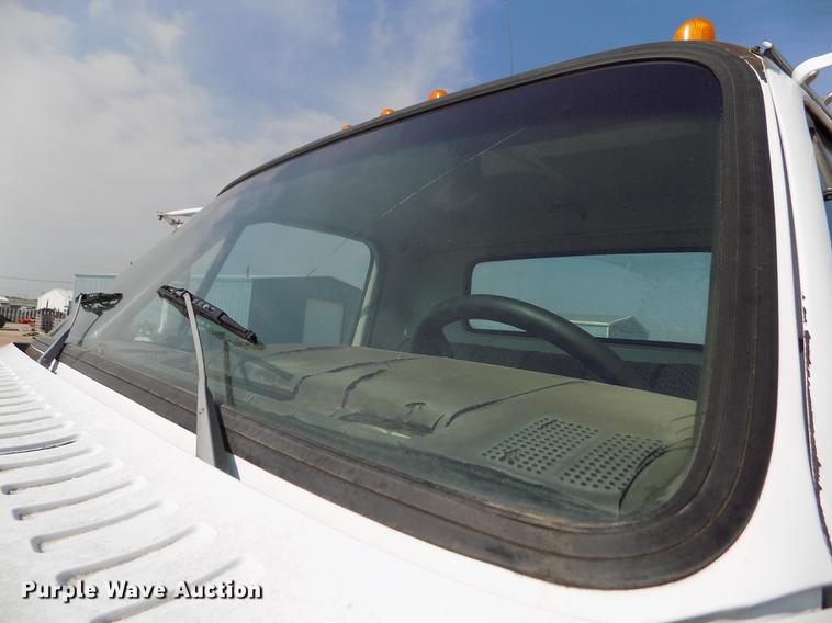 image for item DB9158 1988 Chevrolet C60 truck cab and chassis