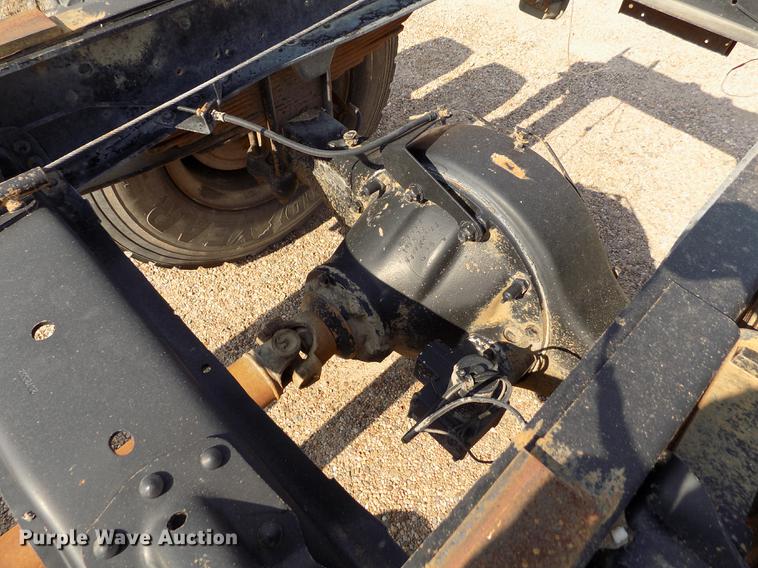 image for item DB9158 1988 Chevrolet C60 truck cab and chassis