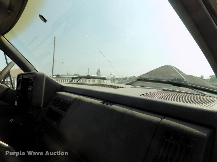 image for item DB9160 1993 GMC TopKick dump truck