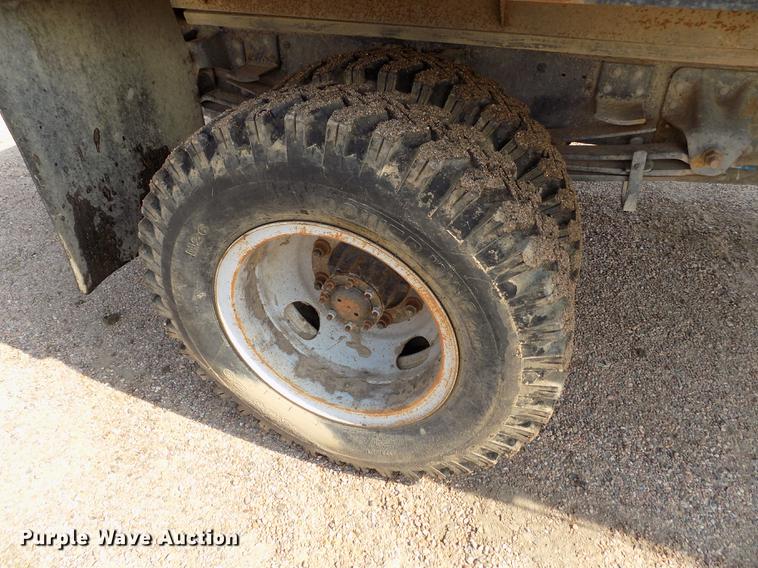 image for item DB9160 1993 GMC TopKick dump truck