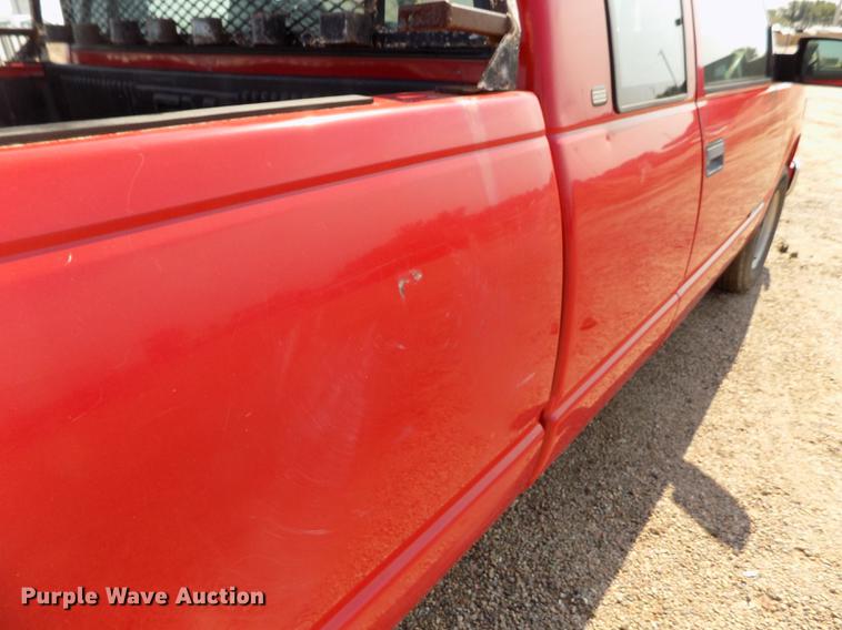 image for item DB9161 1997 Chevrolet C1500 Ext.Cab pickup truck