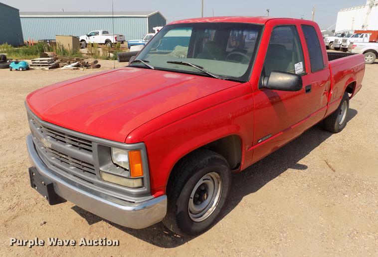 image for item DB9162 1997 Chevrolet C1500 Ext.Cab pickup truck