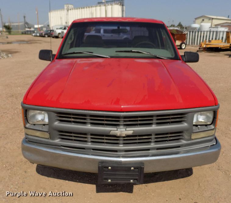 image for item DB9162 1997 Chevrolet C1500 Ext.Cab pickup truck