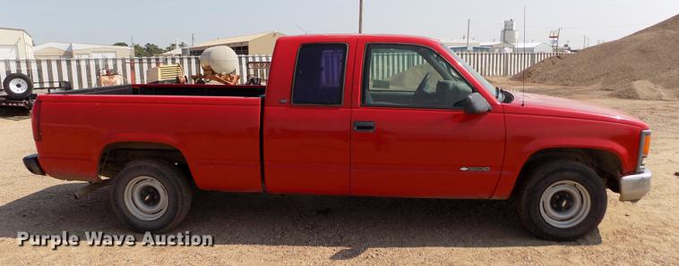 image for item DB9162 1997 Chevrolet C1500 Ext.Cab pickup truck