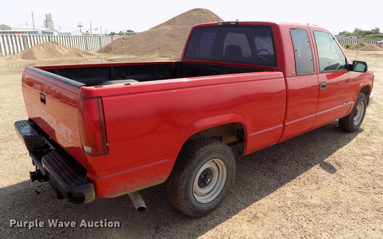 image for item DB9162 1997 Chevrolet C1500 Ext.Cab pickup truck