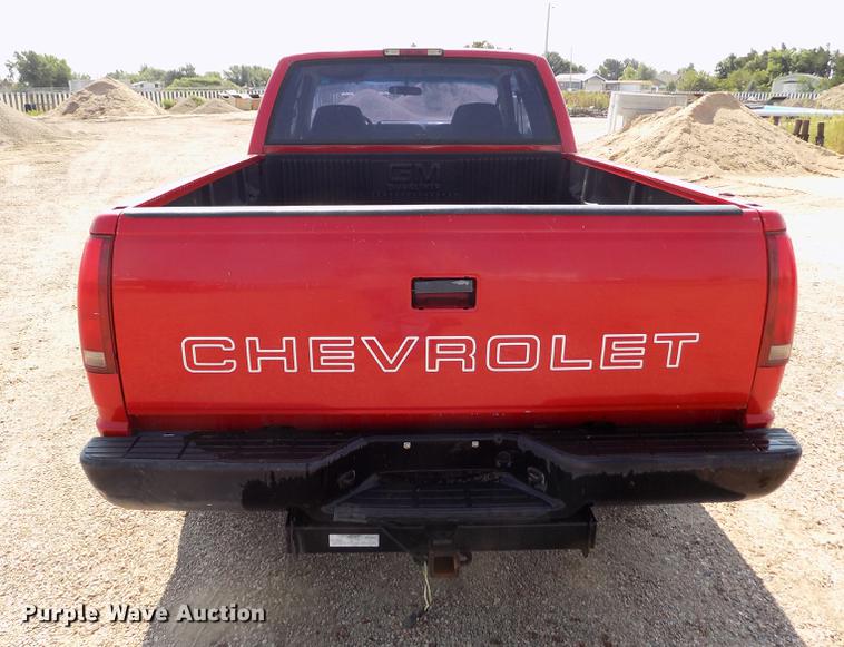 image for item DB9162 1997 Chevrolet C1500 Ext.Cab pickup truck
