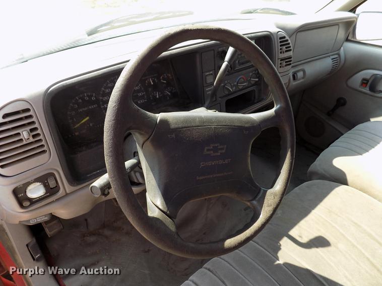 image for item DB9162 1997 Chevrolet C1500 Ext.Cab pickup truck