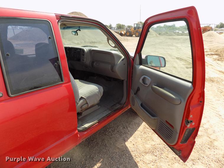 image for item DB9162 1997 Chevrolet C1500 Ext.Cab pickup truck