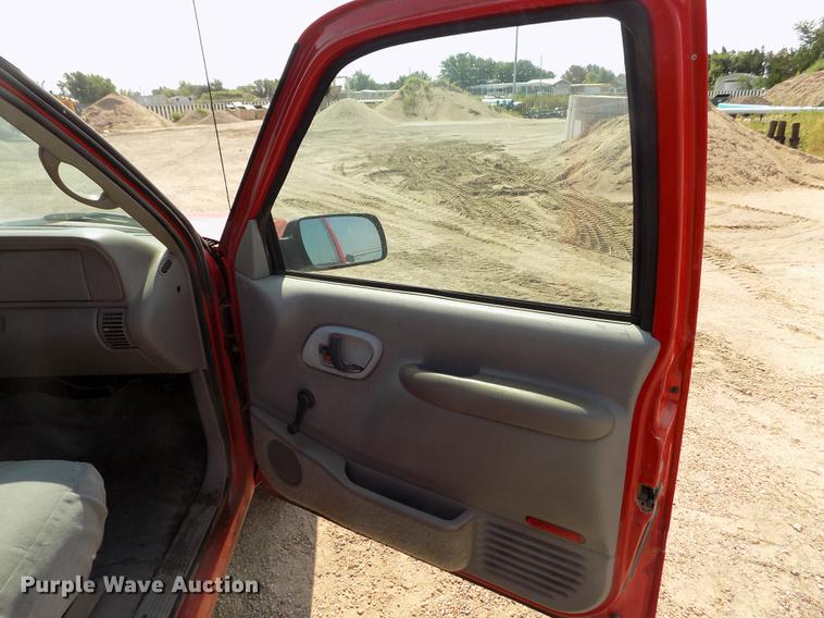 image for item DB9162 1997 Chevrolet C1500 Ext.Cab pickup truck