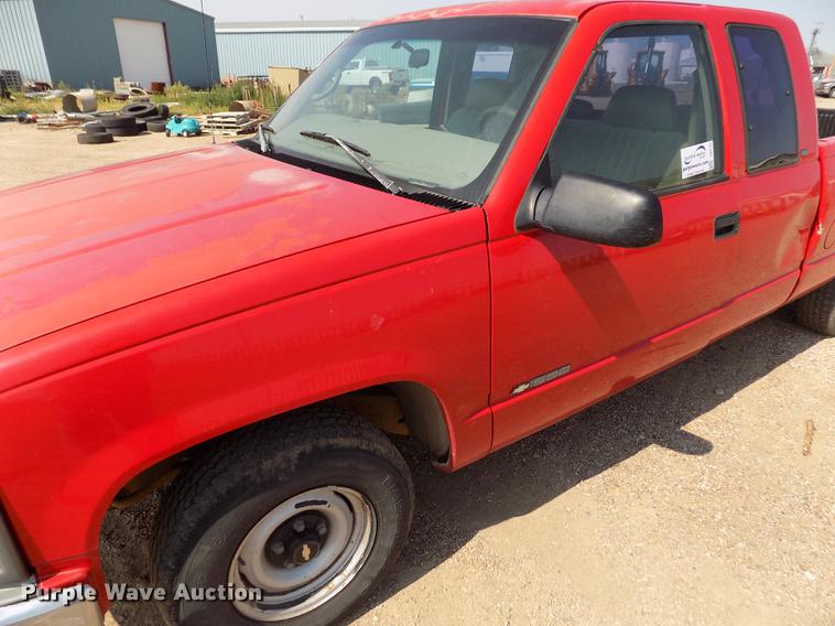 image for item DB9162 1997 Chevrolet C1500 Ext.Cab pickup truck