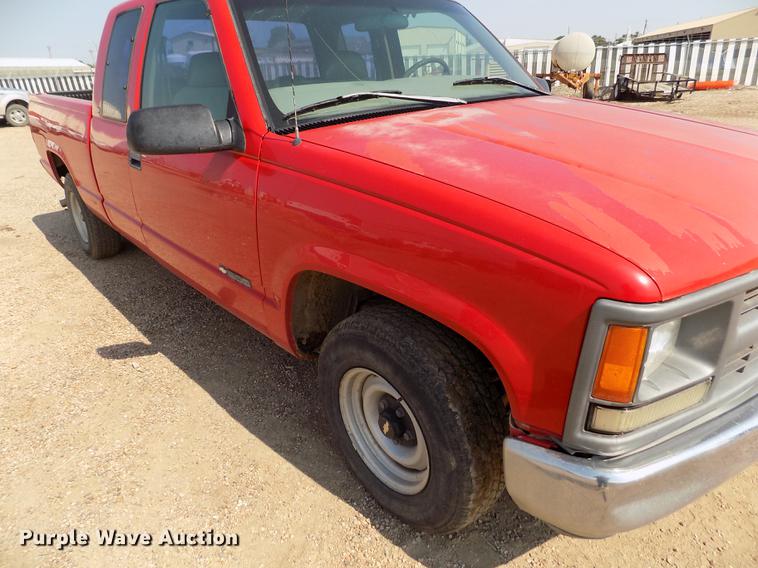 image for item DB9162 1997 Chevrolet C1500 Ext.Cab pickup truck