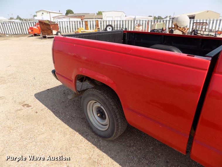 image for item DB9162 1997 Chevrolet C1500 Ext.Cab pickup truck