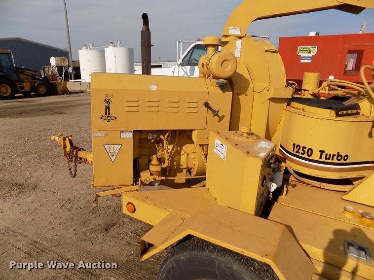 image for item DB9164 1993 Vermeer BC1250 chipper