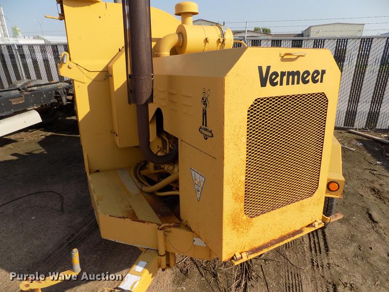 image for item DB9164 1993 Vermeer BC1250 chipper