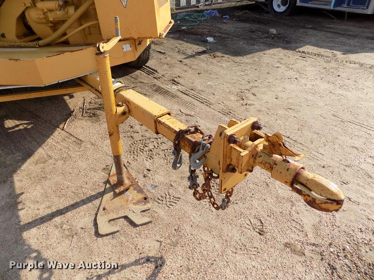 image for item DB9164 1993 Vermeer BC1250 chipper