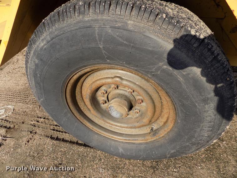 image for item DB9164 1993 Vermeer BC1250 chipper