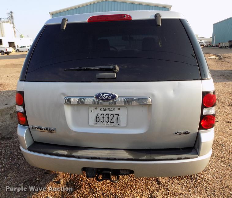 image for item DB9167 2010 Ford Explorer SUV