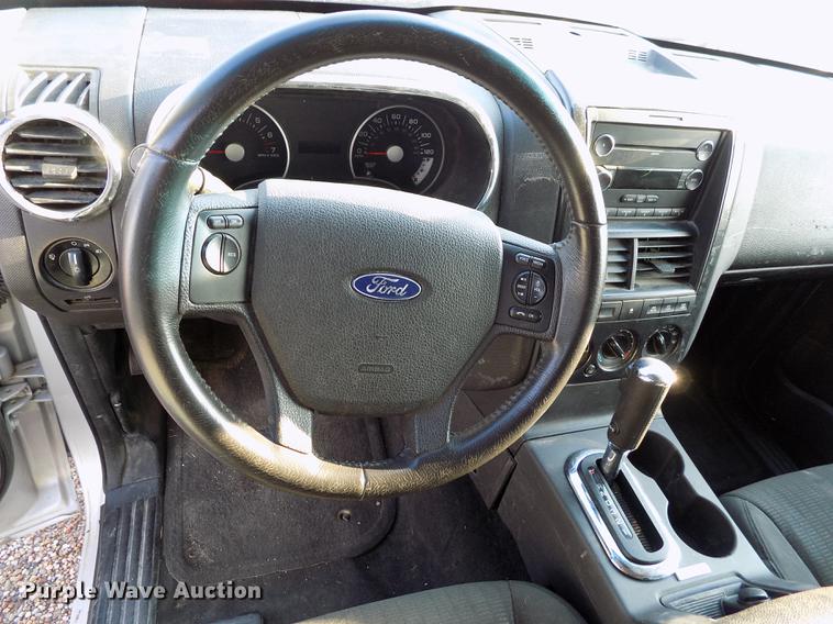 image for item DB9167 2010 Ford Explorer SUV