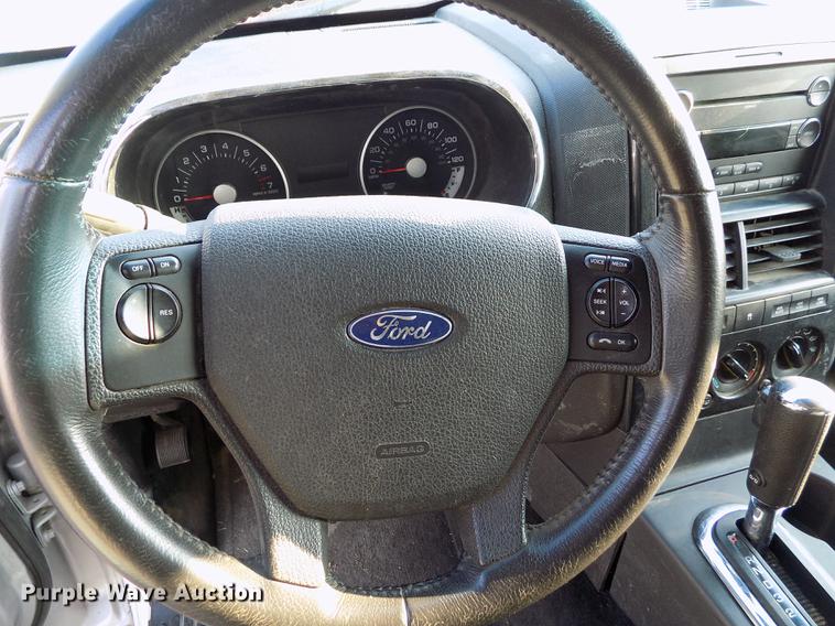 image for item DB9167 2010 Ford Explorer SUV