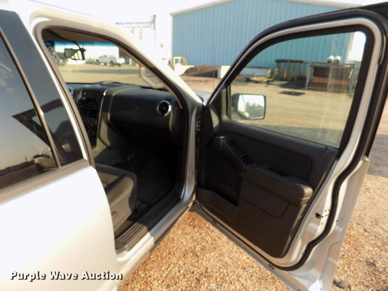 image for item DB9167 2010 Ford Explorer SUV