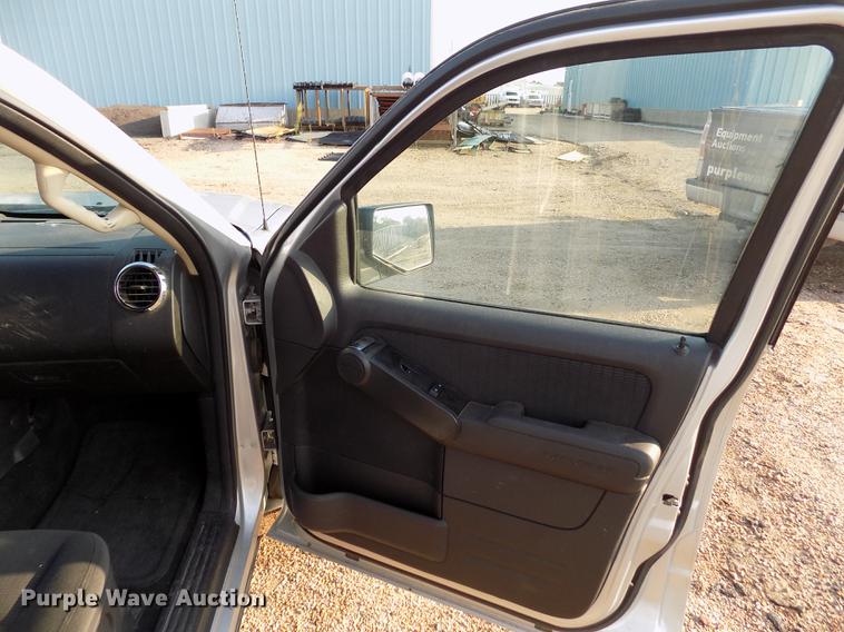 image for item DB9167 2010 Ford Explorer SUV