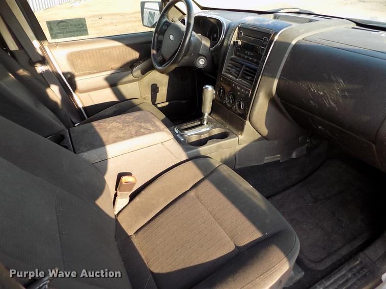 image for item DB9167 2010 Ford Explorer SUV