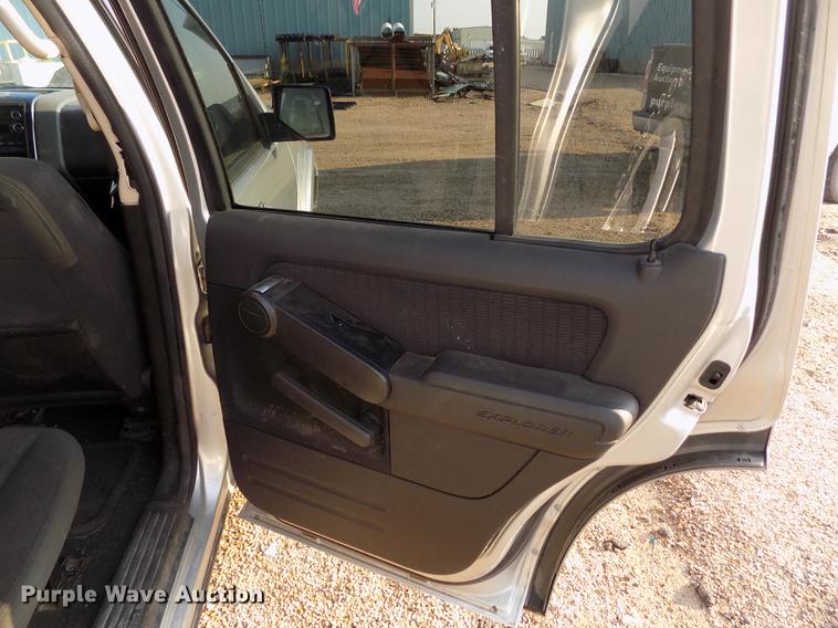image for item DB9167 2010 Ford Explorer SUV