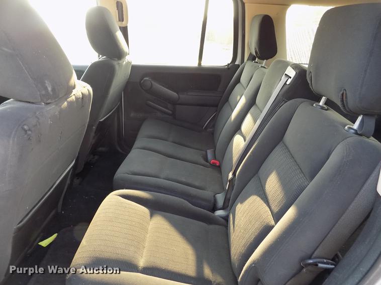 image for item DB9167 2010 Ford Explorer SUV