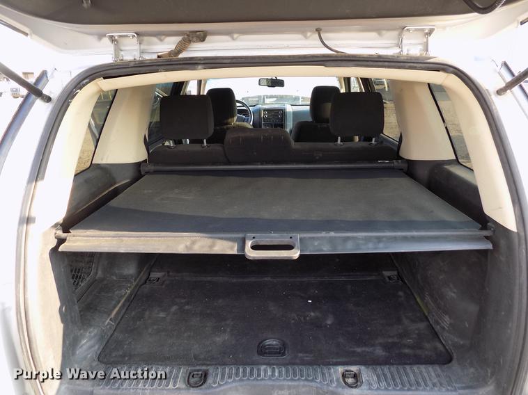 image for item DB9167 2010 Ford Explorer SUV