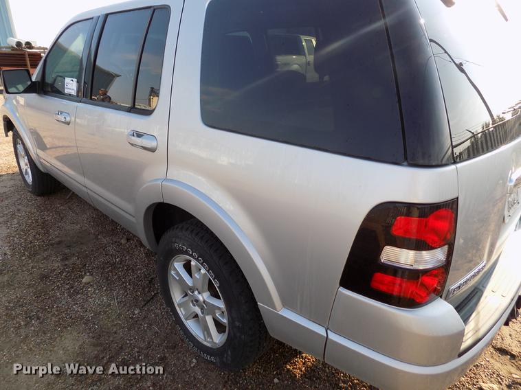 image for item DB9167 2010 Ford Explorer SUV
