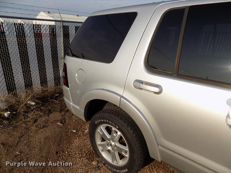image for item DB9167 2010 Ford Explorer SUV