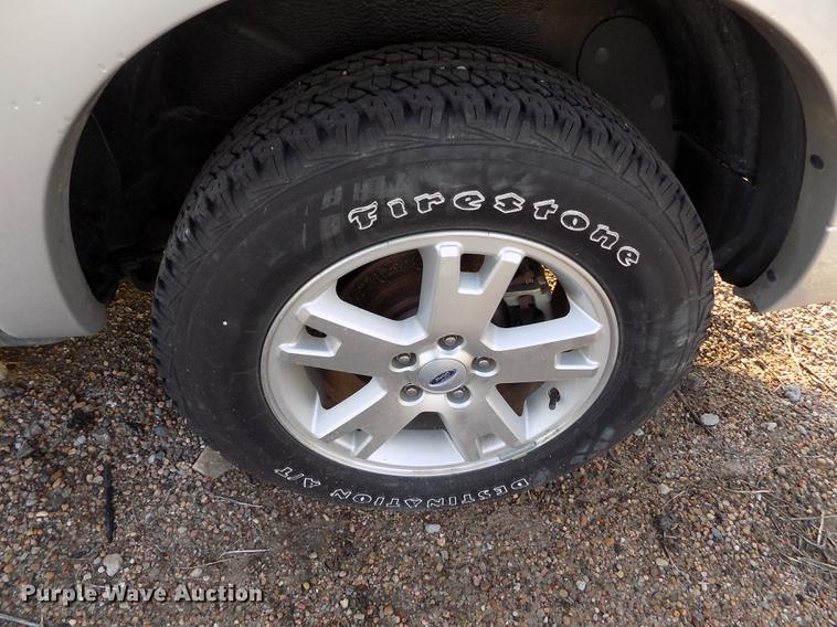 image for item DB9167 2010 Ford Explorer SUV