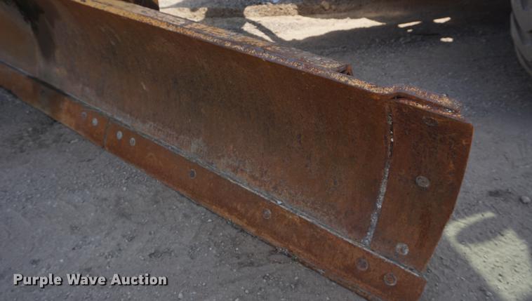 image for item DD7852 1995 Champion 720A Series III motor grader