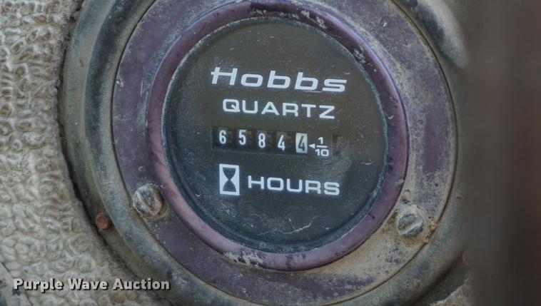 image for item DD7854 1995 Champion 720A Series III motor grader