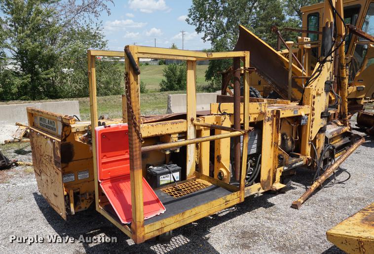 image for item DD7856 1999 Midland WA road widener