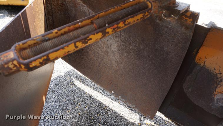 image for item DD7856 1999 Midland WA road widener