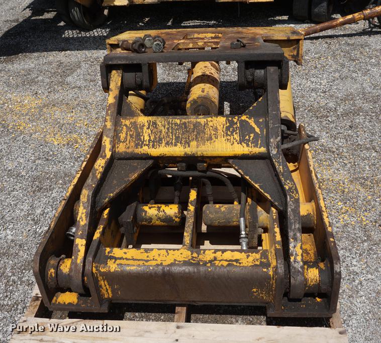 image for item DD7856 1999 Midland WA road widener