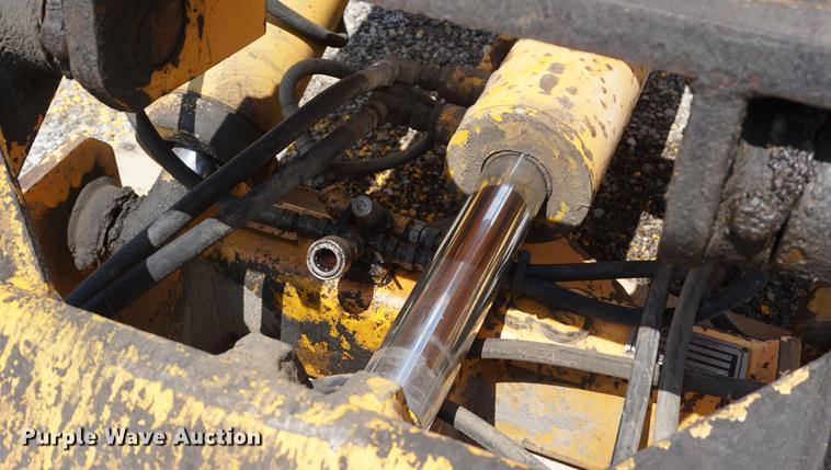 image for item DD7856 1999 Midland WA road widener