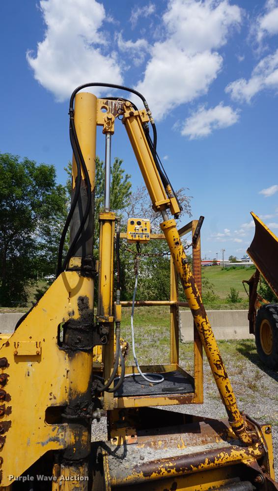 image for item DD7856 1999 Midland WA road widener