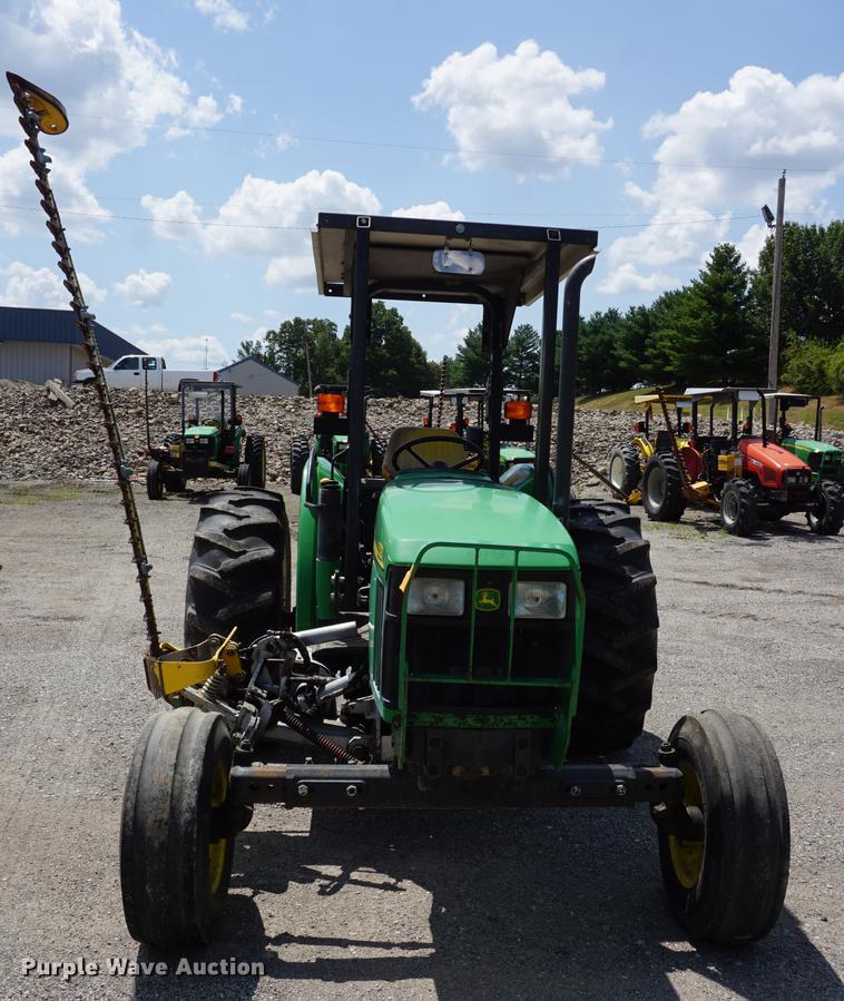 image for item DD7857 2002 John Deere 5320 tractor