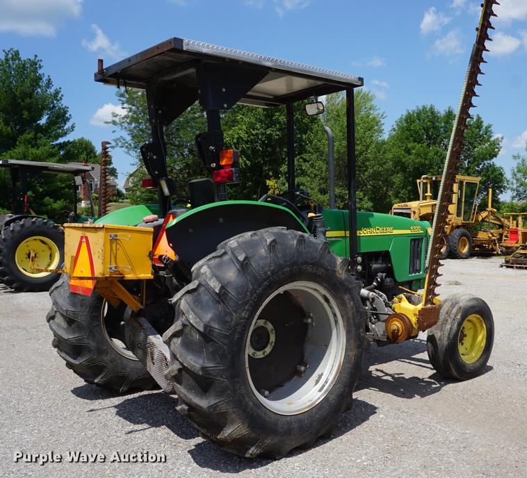 image for item DD7857 2002 John Deere 5320 tractor
