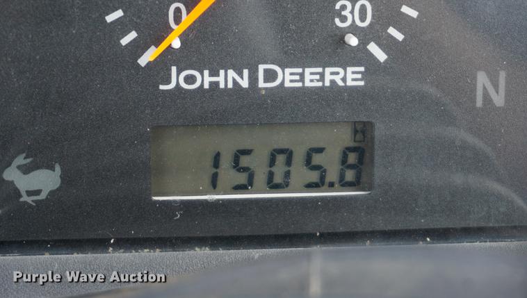 image for item DD7858 2007 John Deere 5225 tractor